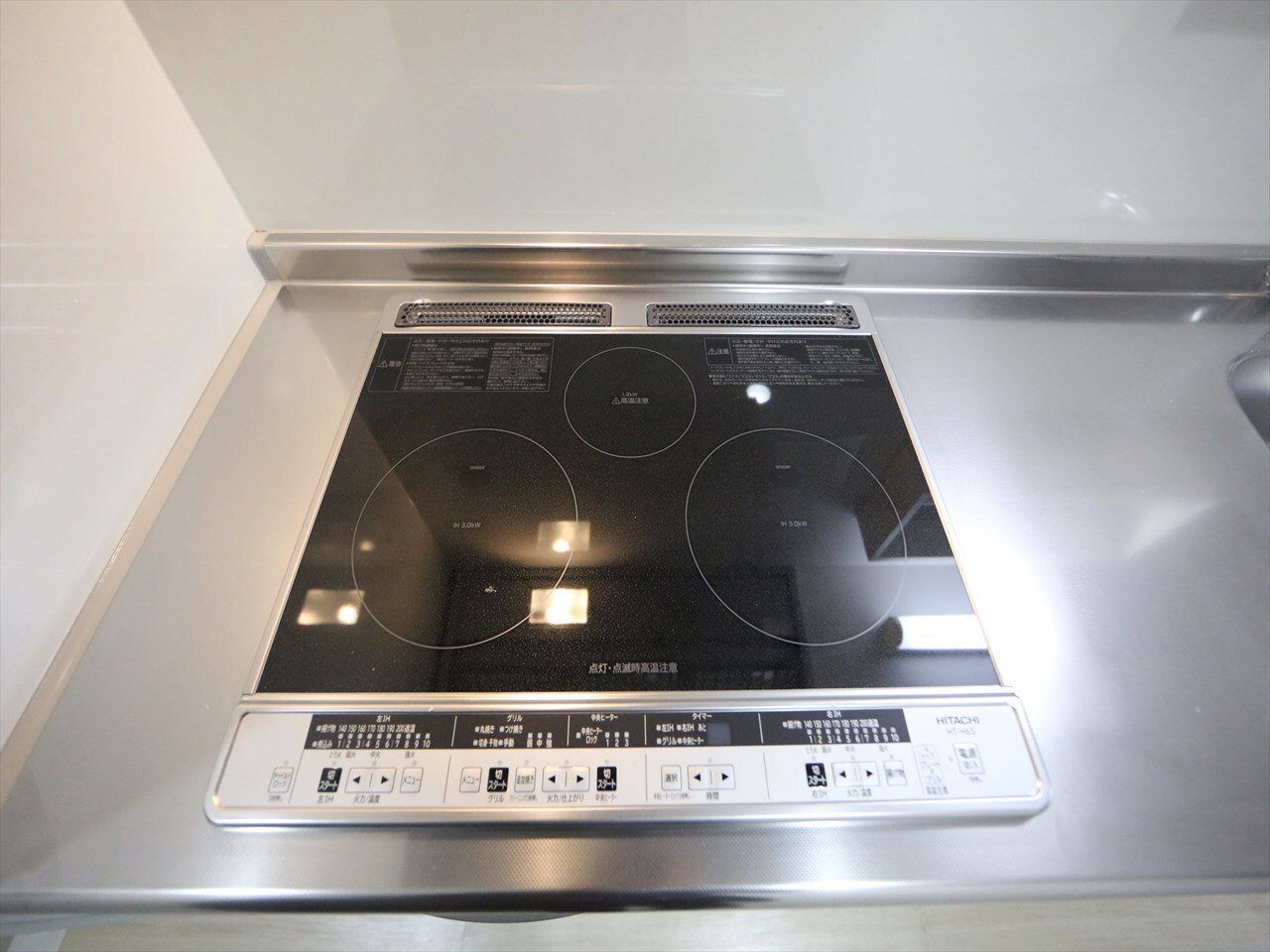 物件内観写真21　(システムキッチン（ＩＨ3口コンログリル付）)