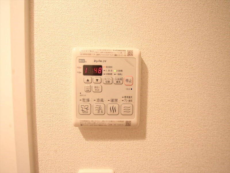 物件内観写真12　(浴室暖房乾燥機付き)