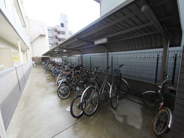 その他共有部分(屋根付き駐輪場)