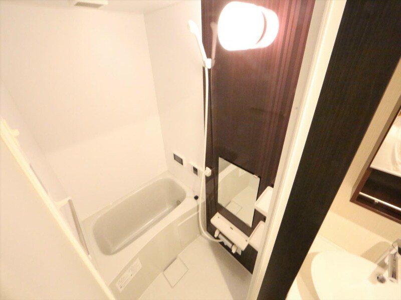 物件内観写真3　(浴室テレビ付　追い焚き・オートバス機能付お風呂)