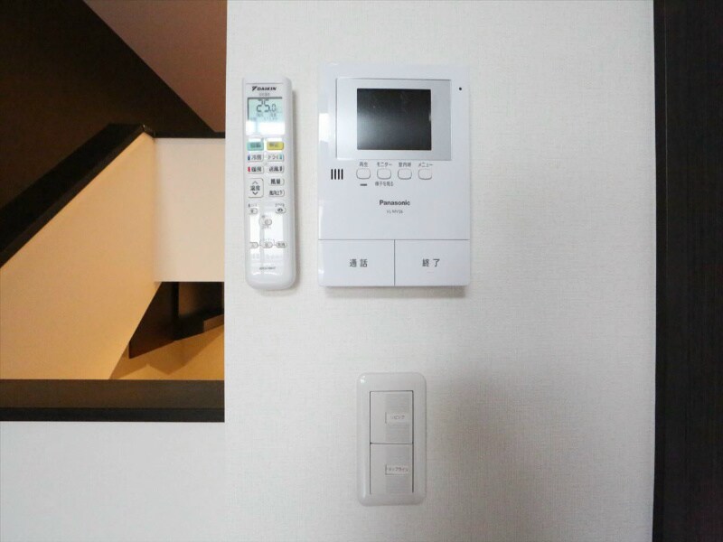 物件内観写真10　(セキュリティ　TVモニター付インターホン)
