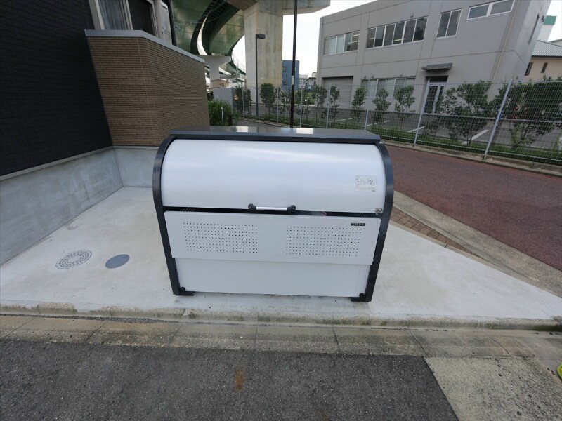 物件内観写真26　(敷地内ゴミ捨て場)