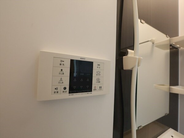 その他設備(給湯設備　追い焚き・オートバス機能完備)