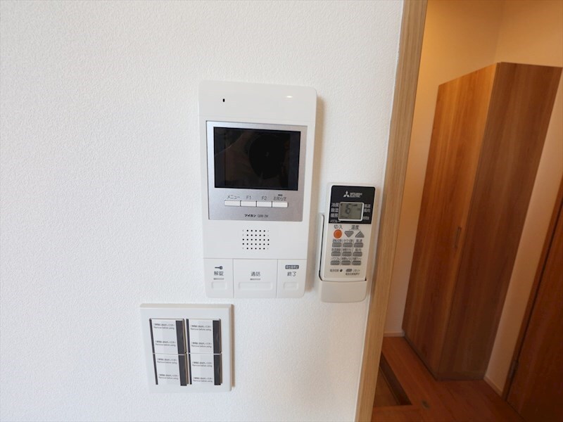 物件内観写真11　(ＴＶモニター付インターホン)