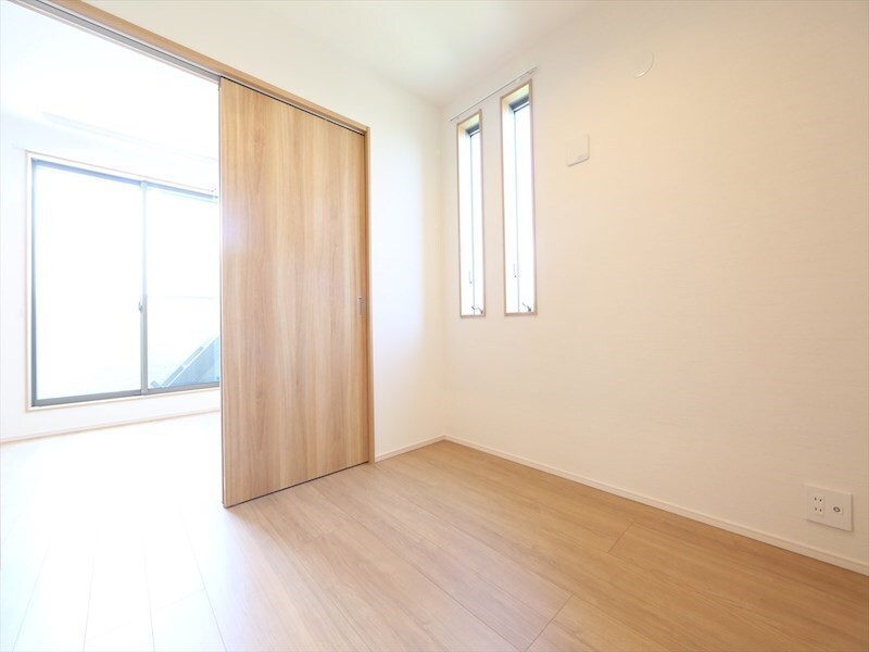 物件内観写真16　(洋室3.8帖　ウォークインクローゼット付（収納充実してます）)