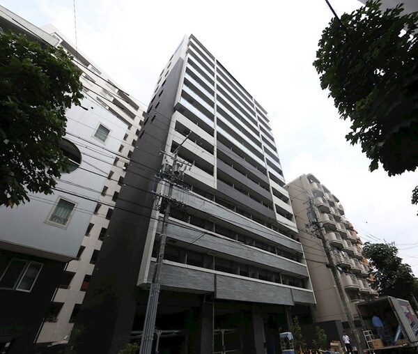 外観(外観　分譲賃貸　オートロック　宅配ＢＯＸ　防犯カメラ)