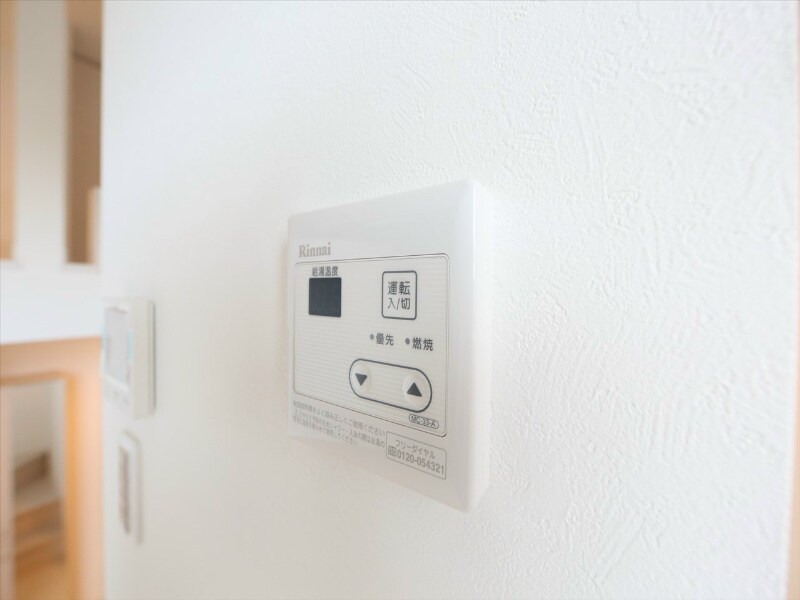 物件内観写真24　(給湯設備　温度調整が出来ます)