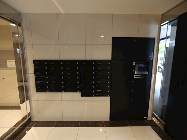 その他共有部分(集合ポスト　宅配BOX（不在時に荷物の受け取りができます）)