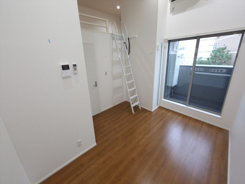 物件内観写真14　(洋室6.7帖　ロフト5帖（収納でも使えます）)