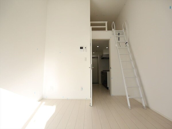 その他部屋・スペース(洋室6.3帖　ロフト4.6帖（寝室でも収納でも使えます）)