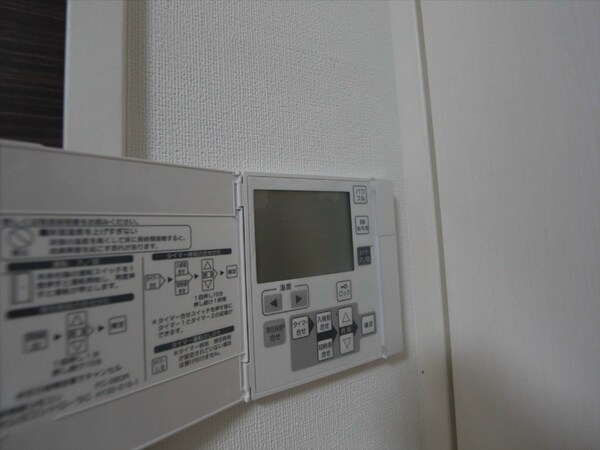 その他(床暖房各部屋に完備)