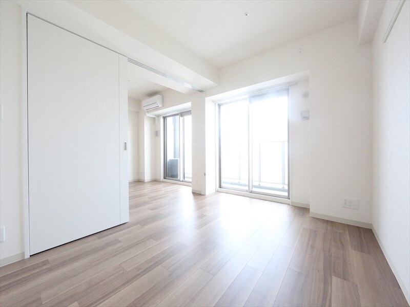 物件内観写真15　(ＬＤＫ11.4帖　洋室6.6帖　バルコニー)