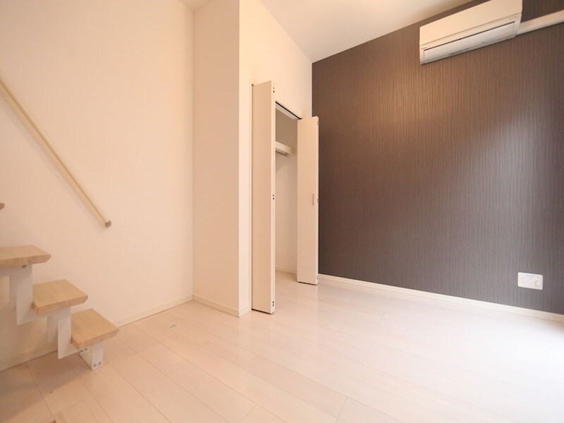 物件内観写真15　(洋室6.3帖　ロフト6.1帖（収納にも寝室にも使えます）)