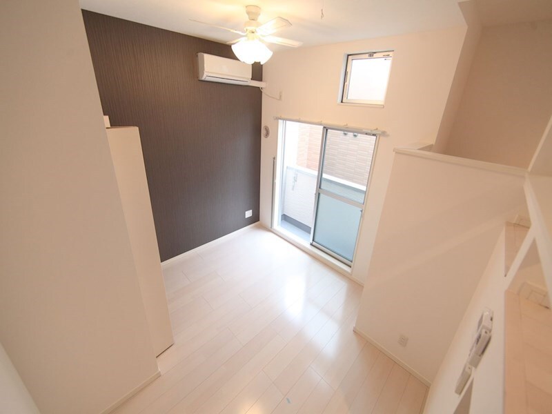 物件内観写真24　(洋室6.3帖　ロフト6.1帖（収納にも寝室にも使えます）)