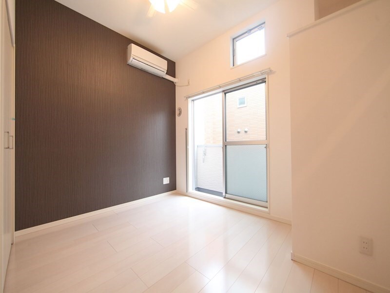 物件内観写真28　(洋室6.3帖　ロフト6.1帖（収納にも寝室にも使えます）)