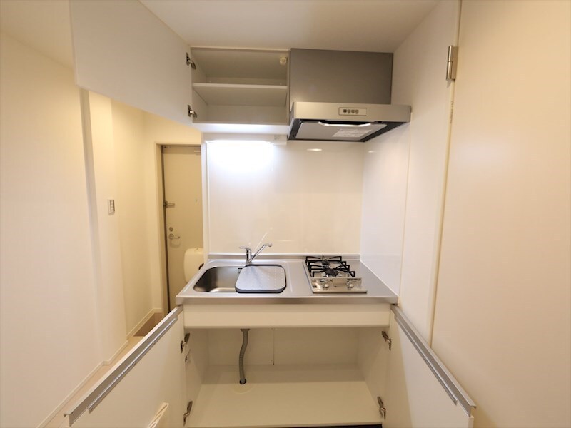 物件内観写真18　(システムキッチン（ガス2口コンロ付）)