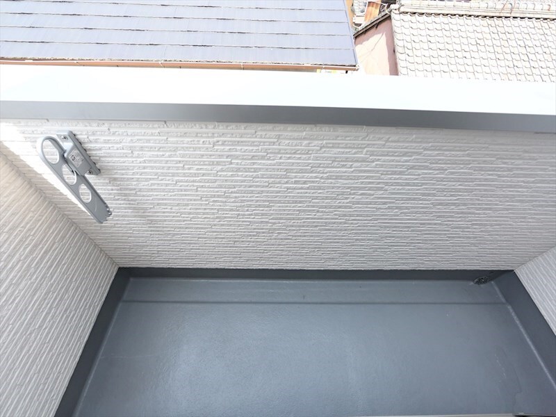 物件内観写真26　(バルコニー付　防犯シャッター付)