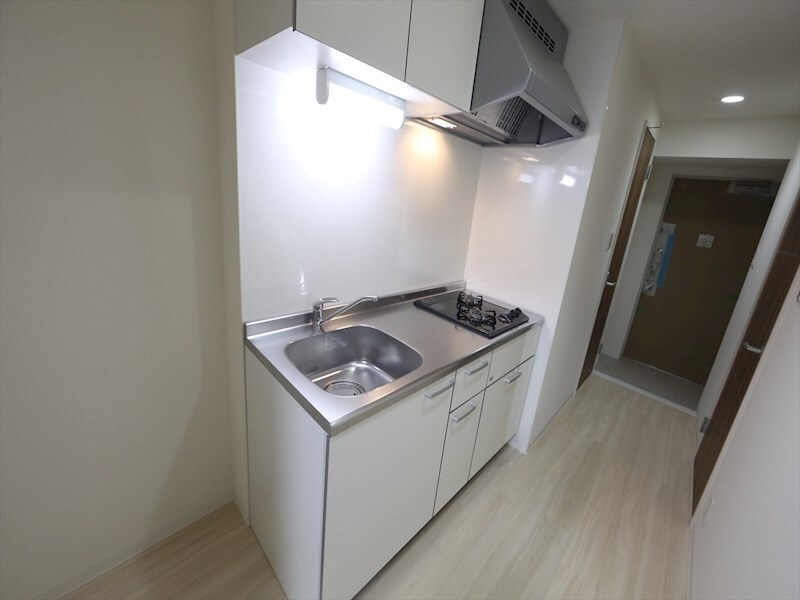 物件内観写真24　(システムキッチン（ガス2口コンロ付）)