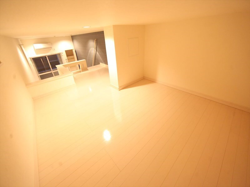 物件内観写真9　(ロフト6帖（収納としても寝室としても使用できます）)