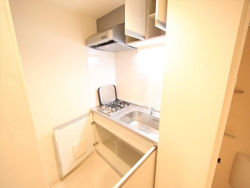 物件内観写真19　(システムキッチン（ガス2口コンロ付）)