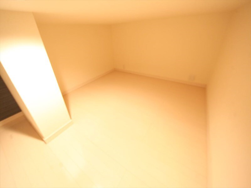 物件内観写真26　(ロフト6帖（収納としても寝室としても使用できます）)