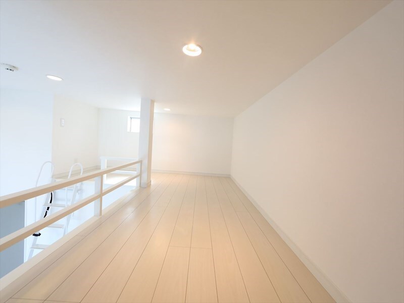 物件内観写真23　(ロフト5.3帖（収納としてもお部屋としても使えます）)