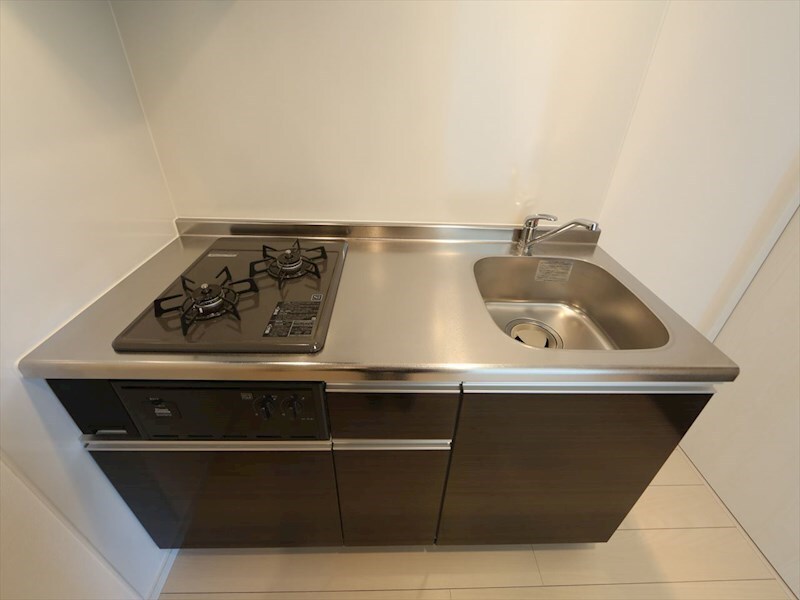 物件内観写真29　(システムキッチン（ガス2口コンロ付）)