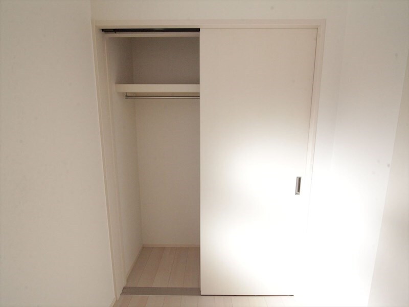 物件内観写真8　(クローゼット（収納充実してます）　イメージ写真)