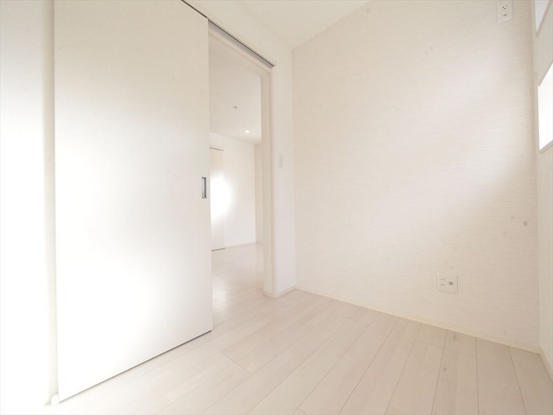 物件内観写真22　(洋室3帖　クローゼット付（収納充実してます）　イメージ写真)