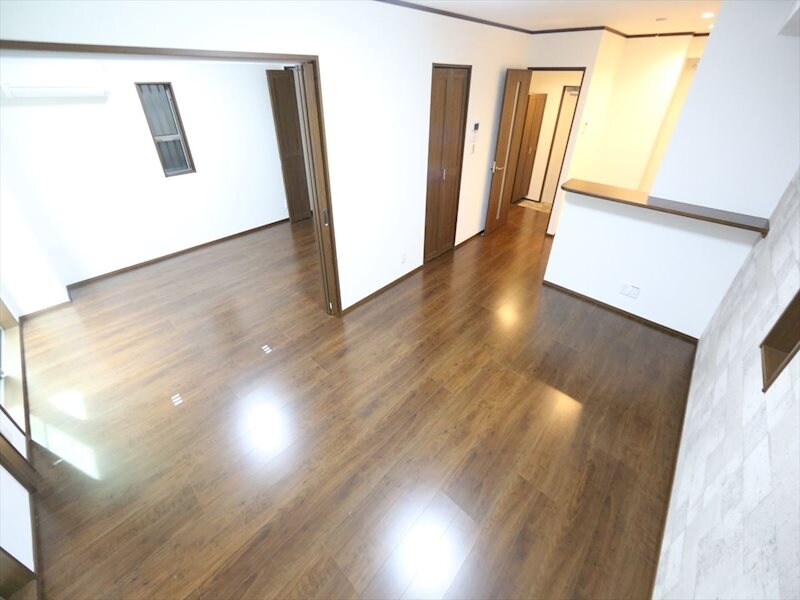 物件内観写真10　(ＬＤＫ12.9帖　カウンターキッチン)