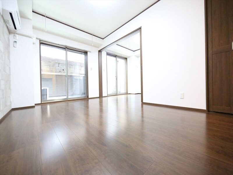 物件内観写真11　(ＬＤＫ12.9帖　カウンターキッチン)