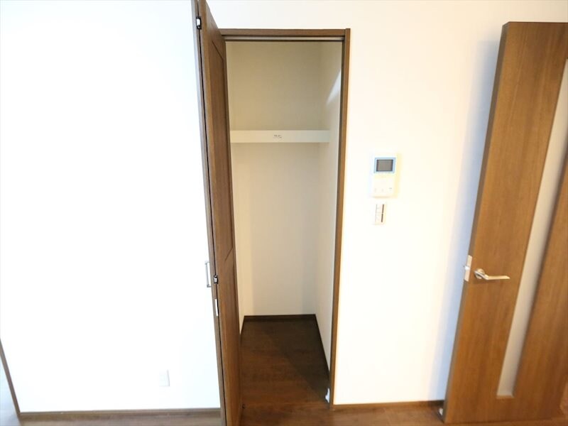 物件内観写真25　(収納充実してます)