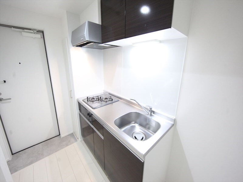 物件内観写真7　(システムキッチン（ガス2口コンロ付）)