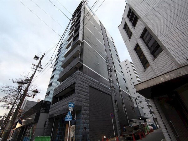 外観(外観　オートロック　宅配ＢＯＸ　防犯カメラ　分譲賃貸)