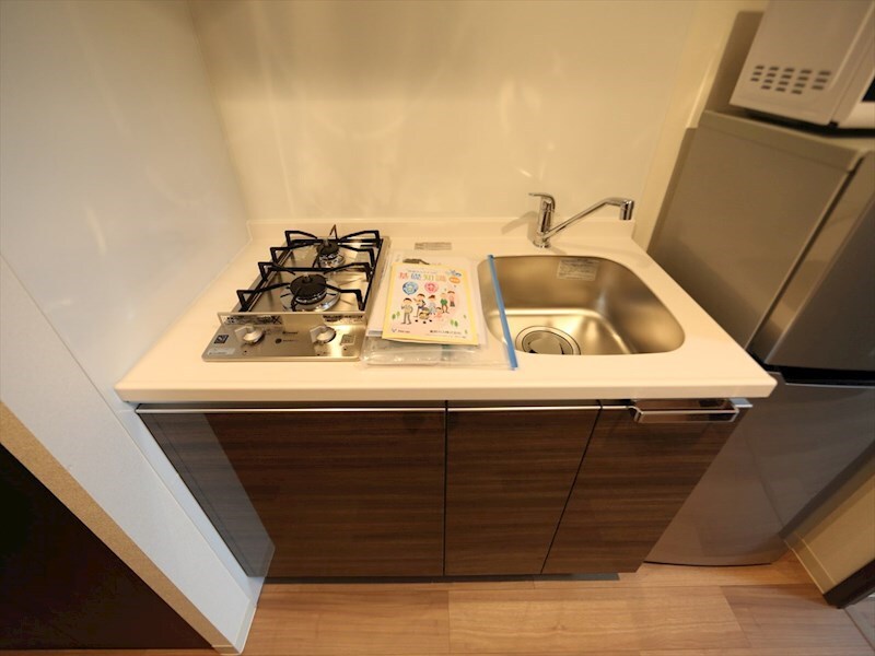物件内観写真23　(システムキッチン（ガス2口コンロ付）)