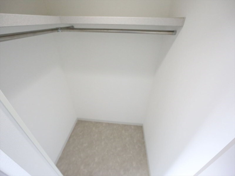 物件内観写真6　(ウォークインクローゼット（収納充実してま）)