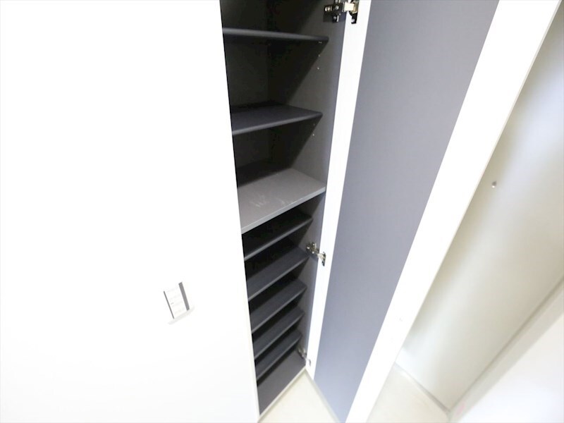物件内観写真8　(シューズボックス)