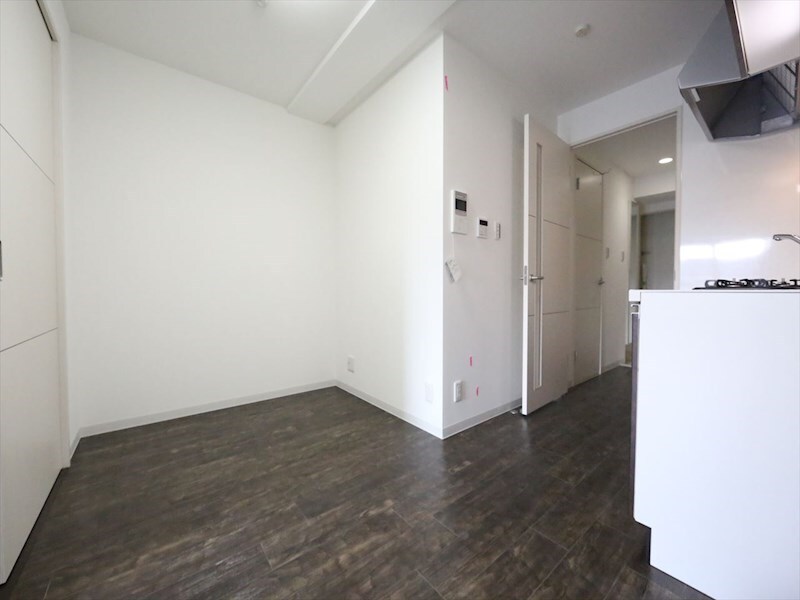 物件内観写真15　(DK5.6帖　洋室7.4帖と繋げても仕切っても使えます)