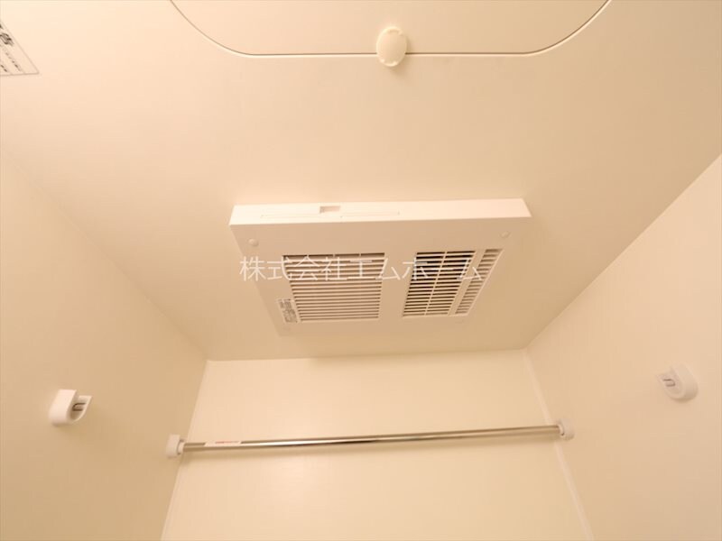 物件内観写真23　(浴室暖房乾燥機　24時間換気機能付バスルーム)