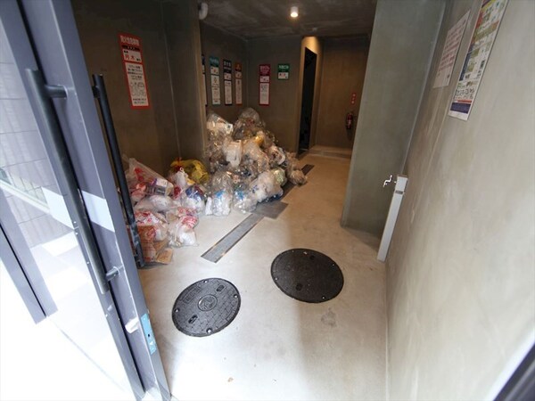 その他(敷地内ゴミ捨て場)