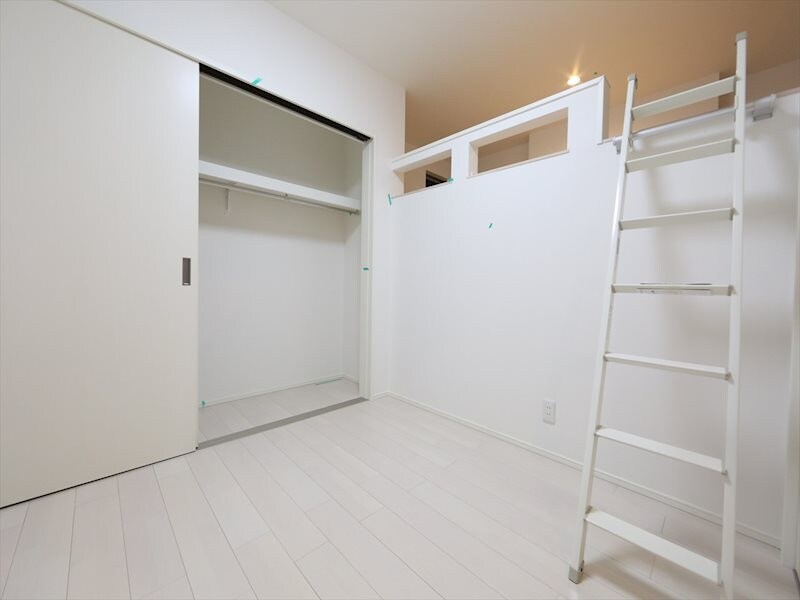 物件内観写真9　(洋室4.4帖　ロフト3.4帖　イメージ画像)