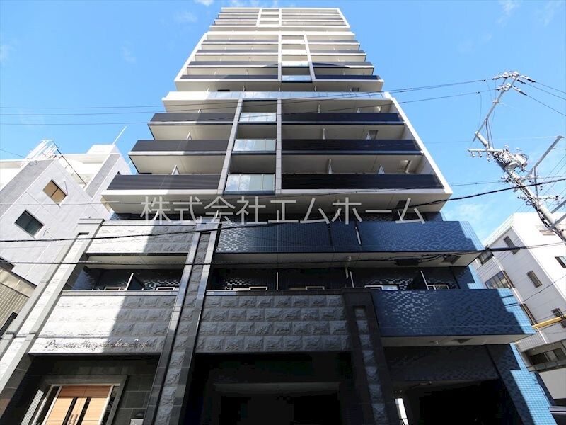 物件外観写真1　(分譲賃貸　オートロック　TVドアホン　宅配BOX　防犯カメラ)