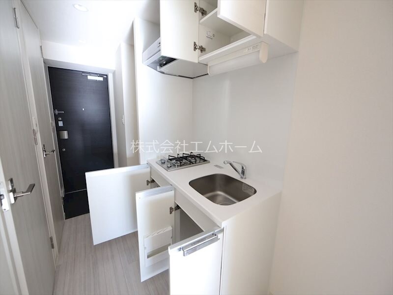 物件内観写真20　(システムキッチン（ガス2口）冷蔵庫・レンジ等ご用意できます)