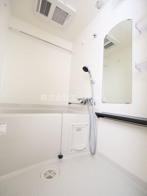 風呂画像(浴室暖房乾燥機　24時間換気機能付バスルーム)