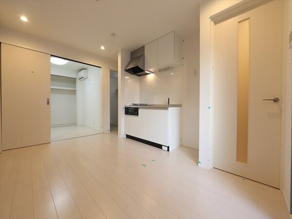 リビング(ＬＤＫ8.1帖　　洋室2.8帖　イメージ画像)