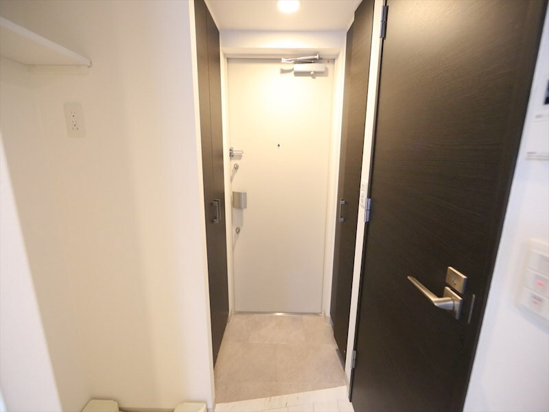 物件内観写真21　(玄関　シューズボックス・玄関収納付き（収納充実してます）)