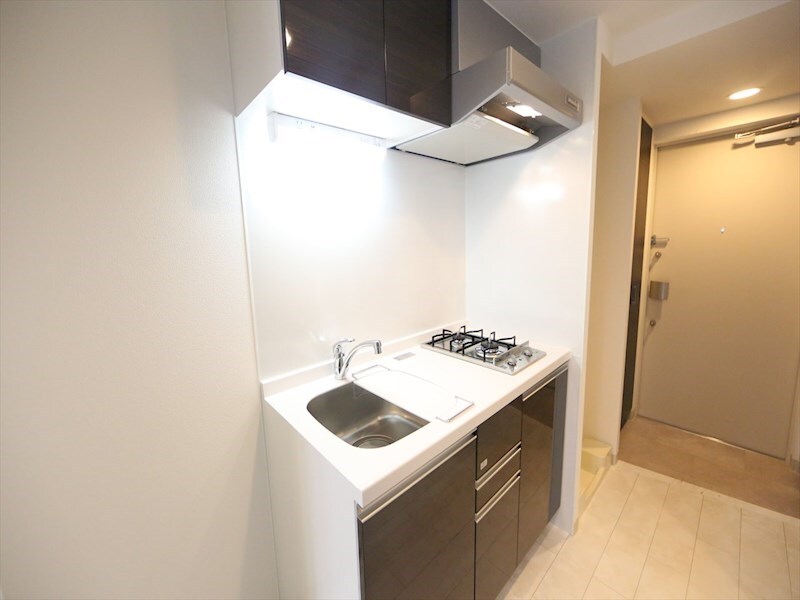 物件内観写真24　(システムキッチン（ガス2口コンロ付）)