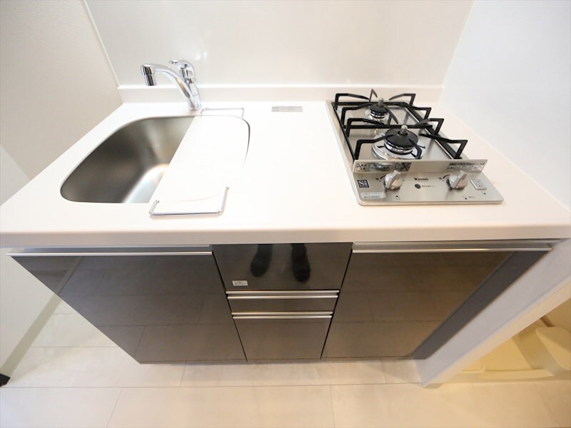 物件内観写真26　(システムキッチン（ガス2口コンロ付）)