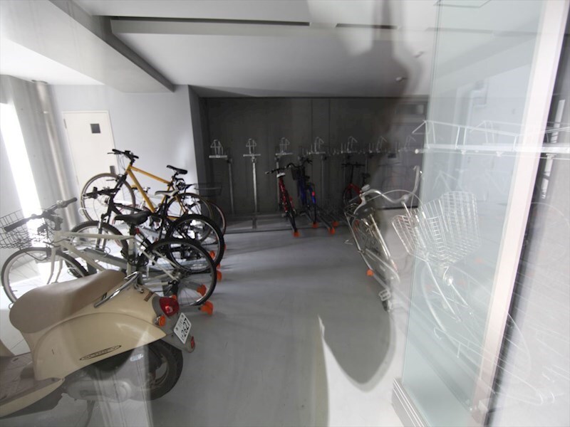 物件内観写真31　(屋根付き駐輪場)