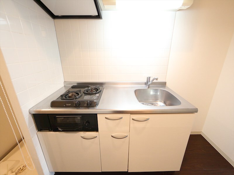 物件内観写真20　(システムキッチン（ガス2口コンログリル付）)